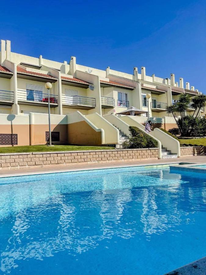 Peniche Master Bedroom With Sea View Balcony, Private Bathroom, Shared Kitchen, Swimming Pool, Surfing Resort Atouguia Da Baleia Ngoại thất bức ảnh