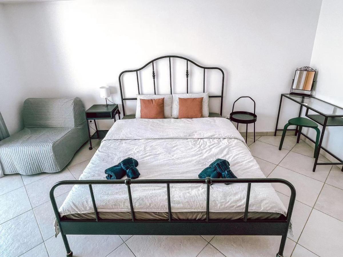 Peniche Master Bedroom With Sea View Balcony, Private Bathroom, Shared Kitchen, Swimming Pool, Surfing Resort Atouguia Da Baleia Ngoại thất bức ảnh