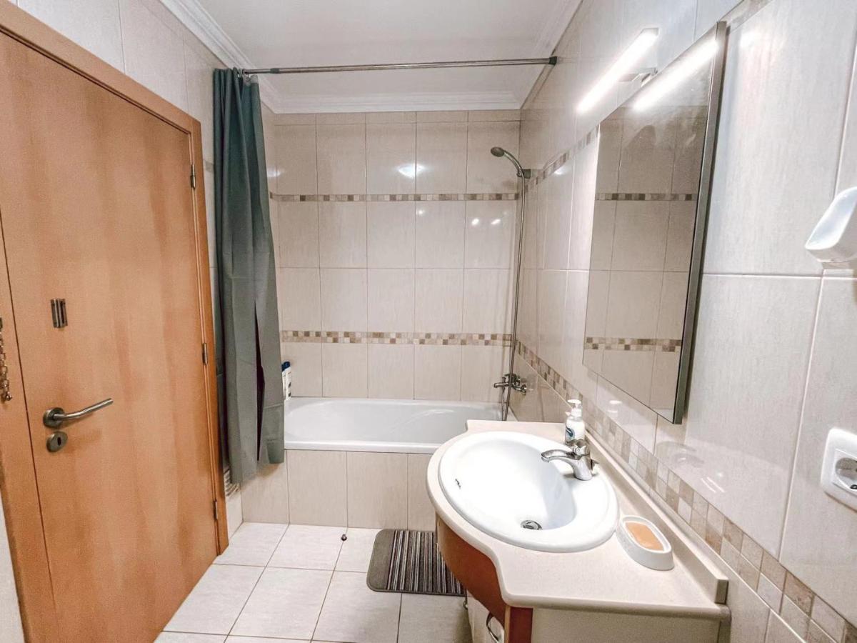 Peniche Master Bedroom With Sea View Balcony, Private Bathroom, Shared Kitchen, Swimming Pool, Surfing Resort Atouguia Da Baleia Ngoại thất bức ảnh